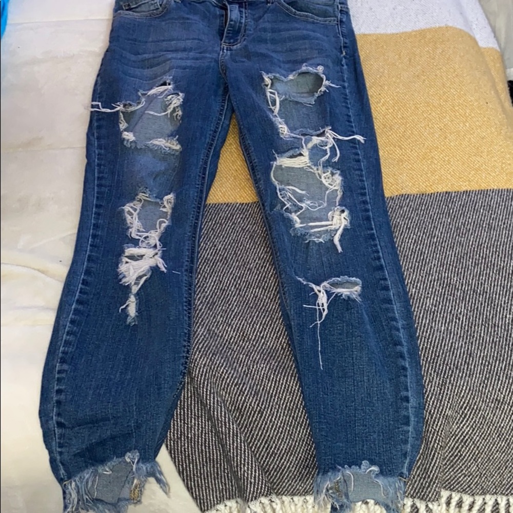 Distressed Blue jeans - Picture 2 of 4